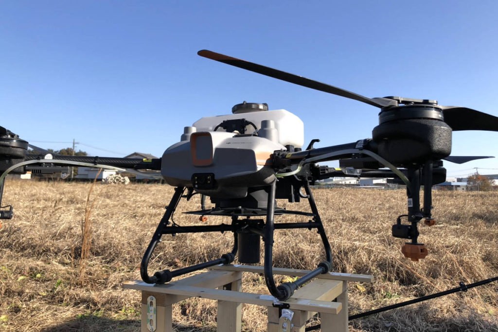 ドローンでクローバー播種